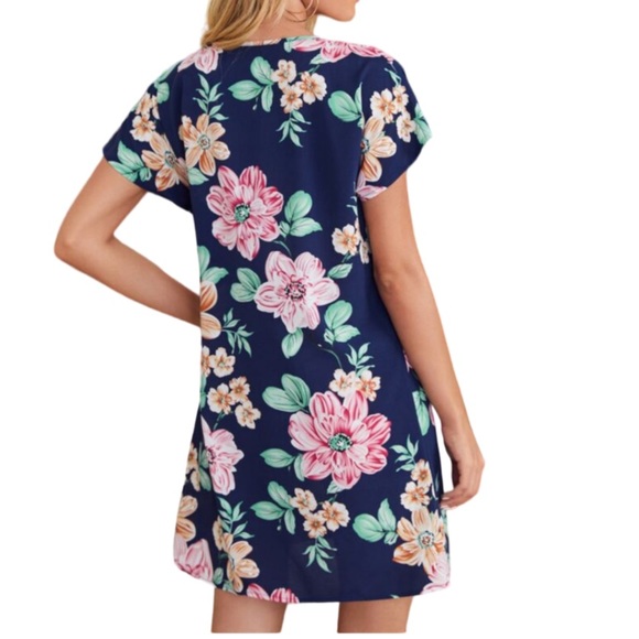 NWT Pacific Floral Casual Dress. Size L. - Picture 2 of 6